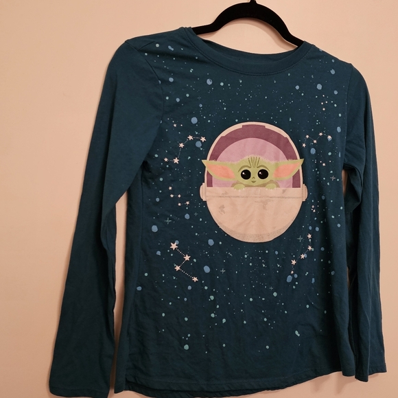 Girls Adorable Star Wars Baby Yoda Long Sleeve T-Shirt. Size X-Large 14/16 - Picture 4 of 8